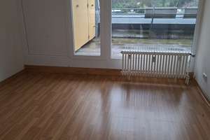 Schöne, helle 3-Zimmer-Wohnung mit großem Balkon – Tapachstr. 75, 70437 Rot, Stuttgart – Vorschaubild 3