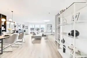 Stilvolles Reihenmittelhaus mit Garten und Pool - Einziehen & Genießen. – Esslingen (Kreis) – Vorschaubild 8