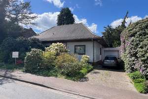 ebenerdig ausgestatteter Walmdachbungalow mit Garage an Toplage im Zentrum von Westerstede – Die vollständige Adresse der Immobilie erhältst du vom Anbieter., 26655 Westerstede – Vorschaubild 3
