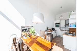 HEGERICH: Moderne Dachgeschosswohnung mit Loftcharakter und großer Sonnenterrasse in Fürth – Die vollständige Adresse der Immobilie erhältst du vom Anbieter., 90768 Dambach, Unterfürberg, Fürth – Vorschaubild 4