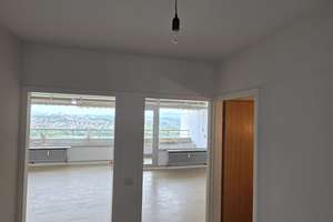 Helle 2-Zimmer-Wohnung mit Balkon und Panoramablick – Die vollständige Adresse der Immobilie erhältst du vom Anbieter., 70437 Freiberg, Stuttgart – Vorschaubild 8