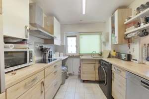 Helle 5-Zimmer-Wohnung im Herzen von Neu-Ulm – direkt an der Donau – Die vollständige Adresse der Immobilie erhältst du vom Anbieter., 89231 Neu-Ulm – Vorschaubild 4