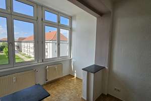 bei uns ZUHAUSE Bad und Küche mit Fenster – Curiestr. 47, 39124 Neue Neustadt, Magdeburg – Vorschaubild 1