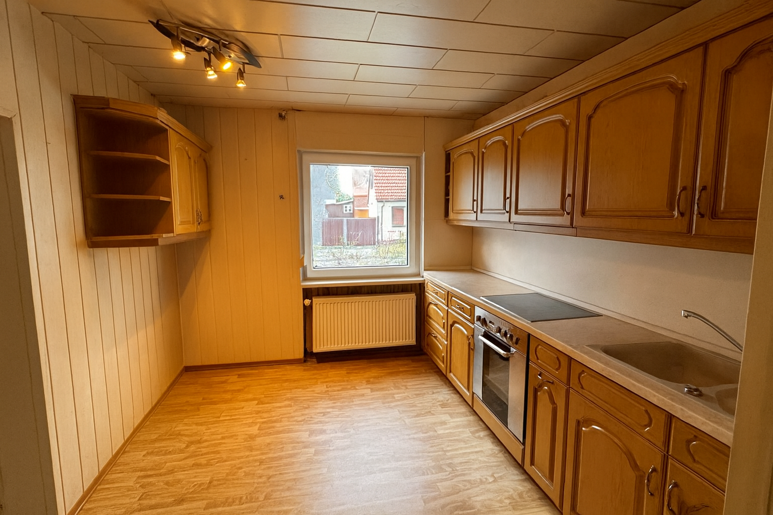 Immobilie in Tangerhütte - Doppelhaushälfte mit Auffahrt, Garage, Garten und Nebengelass - Bild 4