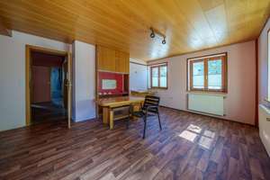 Einfamilienhaus mit zwei Wohnungen und rund 184 m² Wohnfläche – ideal für Handwerker und kreati – 88260 Argenbühl – Vorschaubild 5