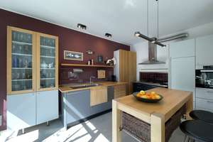 Attraktive Doppelvilla in München-Solln, mit Traumgarten und viel Platz für die Familie – Die vollständige Adresse der Immobilie erhältst du vom Anbieter., 81477 Solln, München – Vorschaubild 10