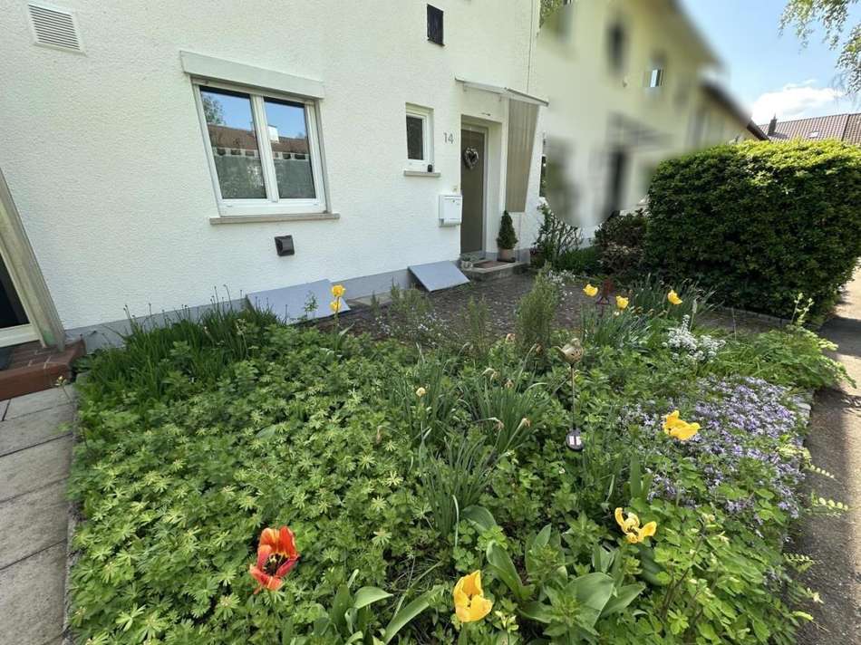 Vorgarten / kleine Terrasse