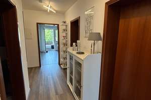 Moderne 2-Zimmer-Wohnung mit 2 Balkonen, EBK & Stellplatz – 50769 Merkenich, Köln – Vorschaubild 4