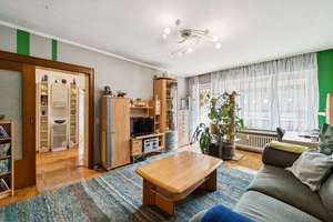 Charmante 2-Zimmer-Wohnung, Loggia & Aufzug | 55 m² | frei | ideal für Eigennutzer & Kapitalanleger – Wuppertaler Straße 4, 51067 Buchheim, Köln – Vorschaubild 2