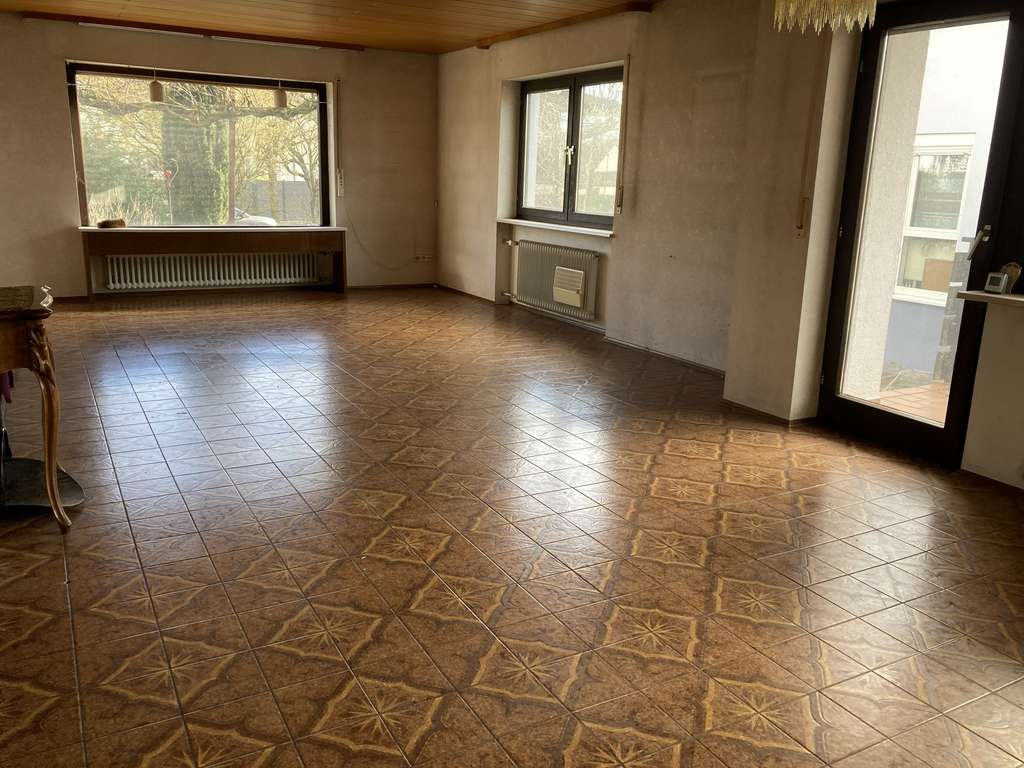 Immobilie in Au am Rhein - Geräumiges 8-Zimmer-Haus in Au am Rhein, Baujahr 1976 - Bild 4