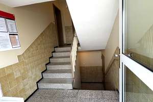 Helle 2-Zimmer-Wohnung mit Balkon, guter Anbindung und nur wenige Minuten von der Uniklinik Augsburg – Die vollständige Adresse der Immobilie erhältst du vom Anbieter., 86156 Kriegshaber, Augsburg – Vorschaubild 2