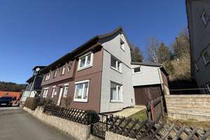 Neuer Preis :
Kleines Einfamilienhaus mit  ca. 115 m² Wohnfläche und 540 m² Grundstück am Hang – Die vollständige Adresse der Immobilie erhältst du vom Anbieter., 38685 Langelsheim – Vorschaubild 3