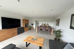 Geschmackvolle 3-Zimmer-Erdgeschosswohnung mit gehobener Innenausstattung mit Balkon in Essen – Hülsebergstraße , 45279 Essen 32, 45279 Essen – Vorschaubild 2