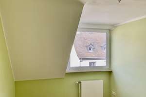 Gemütliche Dachgeschosswohnung in Ko-Metternich, provisionsfrei, mit Balkon und Garage – Weidtman Straße 22, 56072 Metternich, Koblenz – Vorschaubild 11