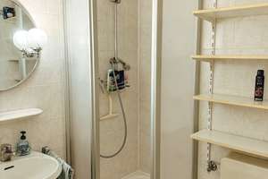 Helle und große 4-Zimmer-Wohnung in Köln Poll in direkter Rheinnähe mit Sauna  – Käulchensweg 34, 51105 Poll, Köln – Vorschaubild 8