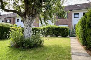Wohnen mit Perspektive - Gepflegtes 1-2 Familienhaus in Krefeld-Linn – Die vollständige Adresse der Immobilie erhältst du vom Anbieter., 47809 Linn, Krefeld – Vorschaubild 3