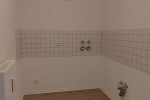 Ruhige Lage!  Neu sanierte 2 Zimmer Wohnung im 1. Obergeschoß ab sofort zu vermieten! – Heinz-Bongartz-Str. 12, 1239 Lockwitz, Dresden – Vorschaubild 6