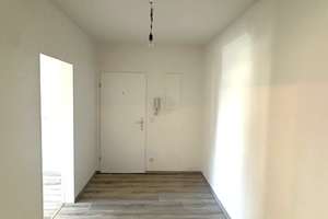 Renovierte 2-Zimmer-EG-Wohnung mit Balkon! – Labberg 13, 45359 Bedingrade, Essen – Vorschaubild 3