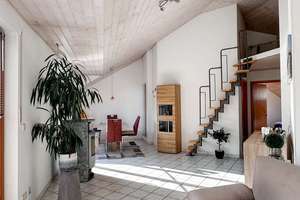 Wunderschöne Dachgeschosswohnung mit Kaminofen, zwei Balkonen und viel Privatsphäre in Reutlingen – Die vollständige Adresse der Immobilie erhältst du vom Anbieter., 72762 Reutlingen-Mitte, Reutlingen – Vorschaubild 4