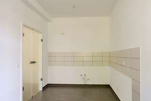 Sofort bezugsbereite Altbauwohnung mit eigenem Garten, Terrasse und Fernwärme  – Die vollständige Adresse der Immobilie erhältst du vom Anbieter., 1309 Striesen-Ost, Dresden – Vorschaubild 5