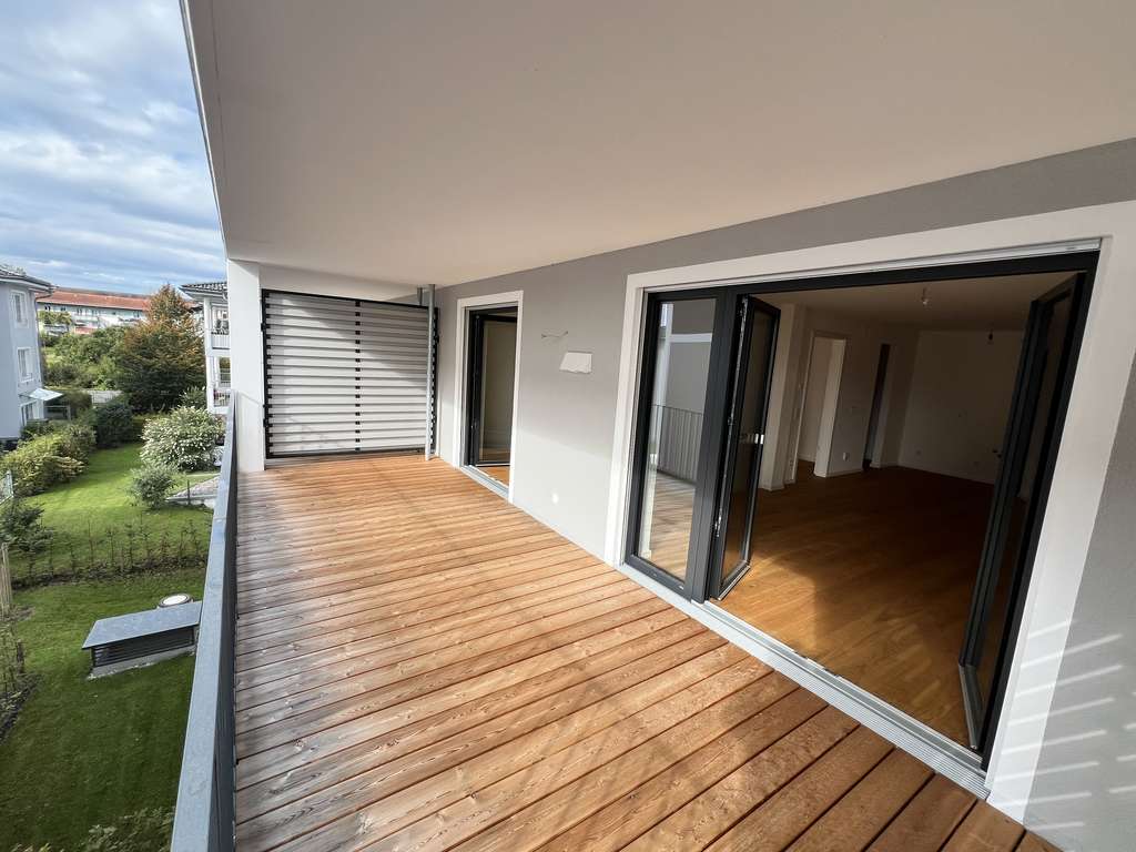 Immobilie in Prien am Chiemsee - NEUBAU: 2-Zi-Whg, 77qm, gr. überdachter Südbalkon, in Prien´s Toplage nur 600m zum See - Bild 3