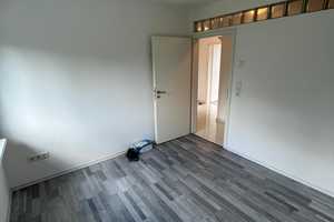 Günstiges 5-Raum-Haus mit gehobener Innenausstattung und EBK in Nürnberg Blütenstraße – Nürnberg – Vorschaubild 20