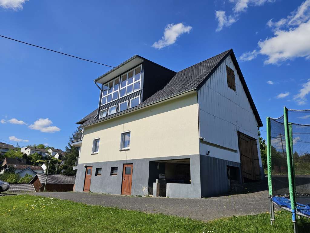 Immobilie in Freudenberg - Mehrfamilienhaus in Zentrumsnaher Lage - Bild 1