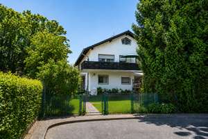 Solides Zweifamilienhaus in gefragter Lage von Bonn - Mehlem