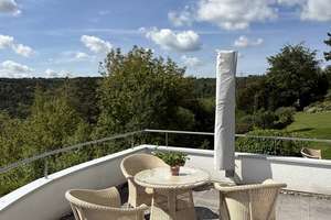 Licht, Luxus, Lebensqualität: Spektakuläre Design-Villa in privilegierter Traumlage – Die vollständige Adresse der Immobilie erhältst du vom Anbieter., 97082 Steinbachtal, Würzburg – Vorschaubild 12