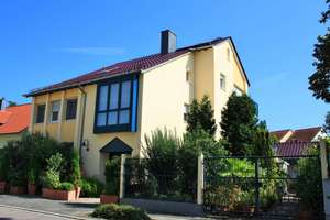Großzügige 2-Zi-EG-Wg mit 28 qm Nebenraum & 2 Stellplätze u. kl. Gartenanteil – Die vollständige Adresse der Immobilie erhältst du vom Anbieter., 76764 Rheinzabern – Vorschaubild 1