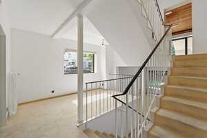 Split-Level trifft Reihenendhaus – wohnen mit Stil und Ausblick – Bonn – Vorschaubild 3