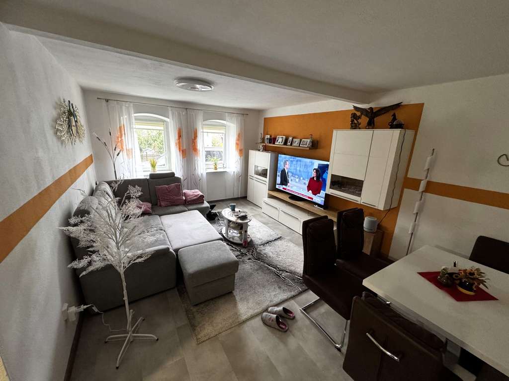 Immobilie in Löbau - Einfamilienhaus im idyllischen Carlsbrunn erwartet Sie - Bild 2