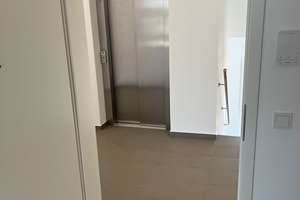 EXKLUSIVES PENTHOUSE: Moderne Traumwohnung mit 44m² Dachterrasse & Kochinsel am Wendschotter Markt! – Alte Schulstraße 31g, 38448 Wendschott, Wolfsburg – Vorschaubild 2