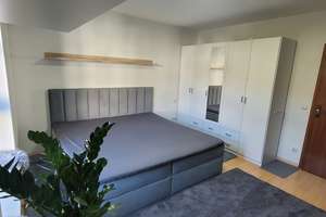 Möblierte 2-Zimmer-Wohnung nahe Uni und Messe mit gehobener Innenausstattung  – Fritz-Wendel-Straße 7, 86159 Universitätsviertel, Augsburg – Vorschaubild 1