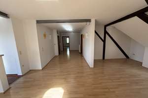 Offen gestaltete 4-Zimmer-Wohnung in Augsburg-Pfersee mit Balkon! – Leonhard-Hausmann-Straße 60, 86157 Pfersee-Nord, Augsburg – Vorschaubild 2