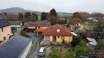 **Einmaliges Immobilienensemble**