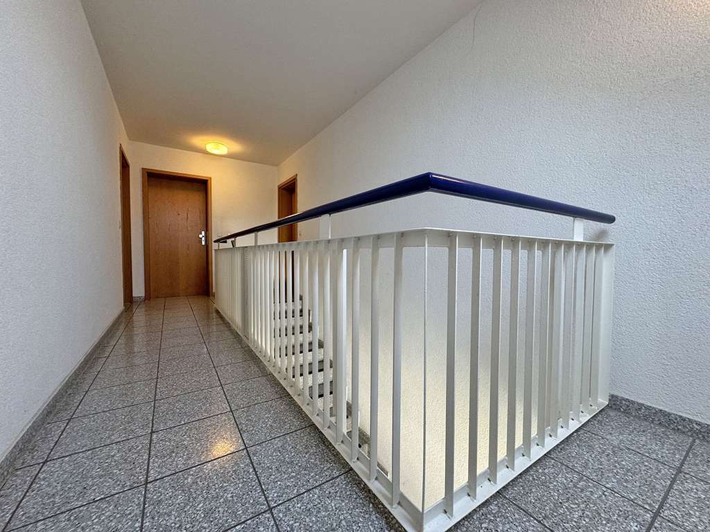 Immobilie in Rathenow - Vermietete 1,5-Zimmer-Galerie-Dachgeschosswohnung mit TG-Stellplatz, Balkon und Kellerabteil - Bild 4