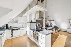 Exklusive Penthouse-Maisonette am Waldfriedhof – Großzügiges Wohnen auf zwei Ebenen – Die vollständige Adresse der Immobilie erhältst du vom Anbieter., 81377 Am Waldfriedhof, München – Vorschaubild 5