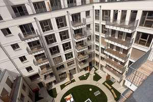 Erstbezug im Dachgeschoss: 3 Zimmer, zwei Dachterrassen und Klimaanlage in Prenzlauer Berg – Malmöer Straße 28, 10439 Prenzlauer Berg, Berlin – Vorschaubild 2