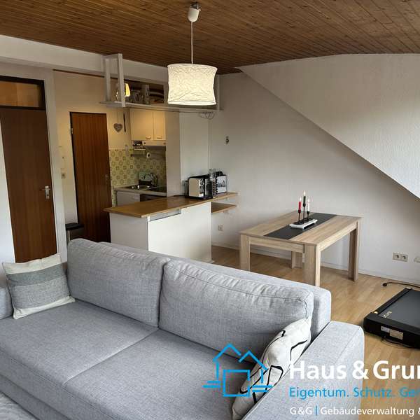 *** charmante 2-Zimmer-Wohnung - mit Balkon - in guter Lage im Pontviertel ***