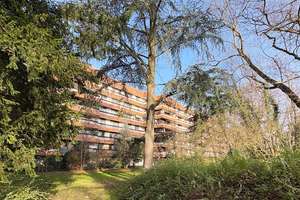 Direkt einziehen! 4 Zimmer mit Einbauküche, 2 Balkone & Blick ins Grüne, Duschbad, Gäste-WC, Aufzug – Klerschweg 7, 50968 Bayenthal, Köln – Vorschaubild 13