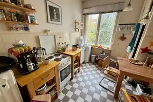 Investieren mit Stil: Altbauwohnung in der Künstlerkolonie nahe Rüdesheimer Platz – Berlin – Vorschaubild 3