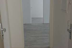 Stilvolle, sanierte ca. 44 m² Wohnung mit Designboden  im Duisburger Süden – Hultschiner Str. 136, 47055 Wanheimerort, Duisburg – Vorschaubild 3