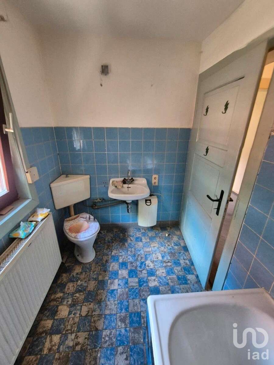 Immobilie in Frammersbach - Charmantes Einfamilienhaus mit Nebengebäuden und Garten - Bild 0