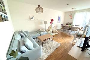 Blick aufs Wasser: 4-Zimmer-Whg am Schleusengraben (Bergedorf). Zentral und naturnah. – Die vollständige Adresse der Immobilie erhältst du vom Anbieter., 21035 Bergedorf (Ortsteil), Hamburg – Vorschaubild 1