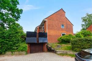 Platzwunder - Teilsaniertes Endreihenhaus mit eigener Garage und Raum zum Leben – Die vollständige Adresse der Immobilie erhältst du vom Anbieter., 22147 Rahlstedt, Hamburg – Vorschaubild 3
