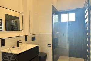 Wohnen mit Stil: Hochwertige Altbauwohnung inkl. EBK – Die vollständige Adresse der Immobilie erhältst du vom Anbieter., 40219 Unterbilk, Düsseldorf – Vorschaubild 4