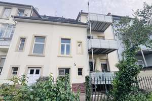 KA-Durlach! Zentral gelegenes Dreifamilienhaus mit Garten und Balkonen - Maisonettewohnung frei! – Die vollständige Adresse der Immobilie erhältst du vom Anbieter., 76227 Durlach, Karlsruhe – Vorschaubild 2