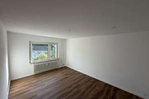 Frisch sanierte 2,5-Zimmer-Wohnung in ruhiger Lage – Horst-Gladbecker-Straße 3, 45899 Horst, Gelsenkirchen – Vorschaubild 2