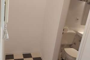 gepflegtes Apartment inkl. TG in der Waldeysenstrasse 17 – Waldeysenstraße 17, 85057 Nordwest, Ingolstadt – Vorschaubild 6